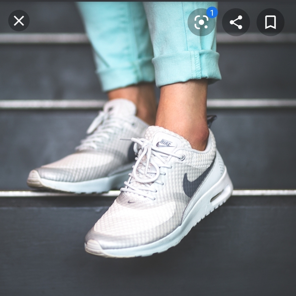 Nike Thea Air Max 7.5 Shoes Gray